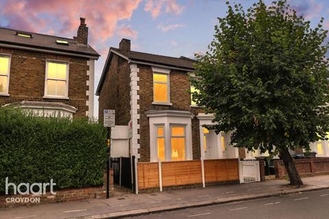 3 bedroom end of terrace house for sale, Davidson Road, Croydon