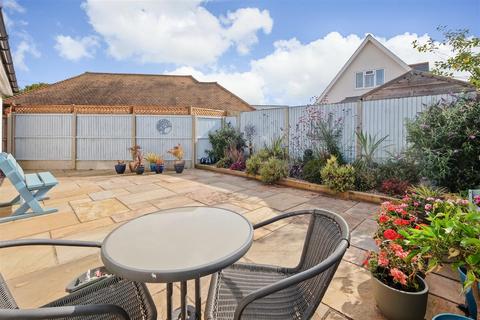 1a Albany Drive, Herne Bay, CT6 8PR