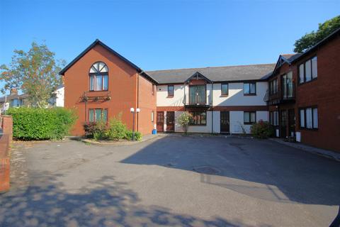 2 bedroom maisonette for sale, Tyn-Y-Pwll Road, Whitchurch , Cardiff