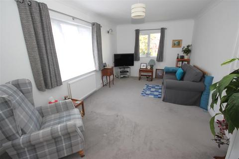 2 bedroom maisonette for sale, Tyn-Y-Pwll Road, Whitchurch , Cardiff