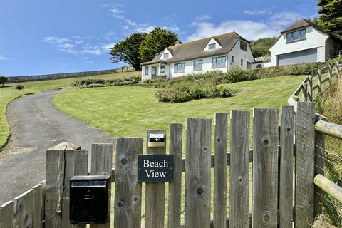 4 bedroom detached house for sale, Beach View, Mawgan Porth, TR8