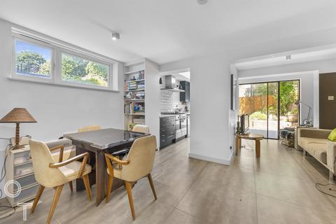 2 bedroom flat to rent, Patshull Road, NW5