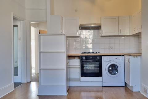 2 bedroom flat for sale, Lansdowne Place, Hove, BN3