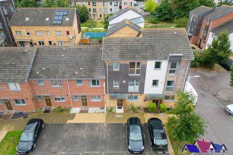 4 bedroom terraced house for sale, Lady Jane Place, Dartford DA1