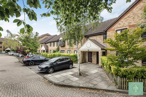 1 bedroom flat for sale, Deanery Close, N2