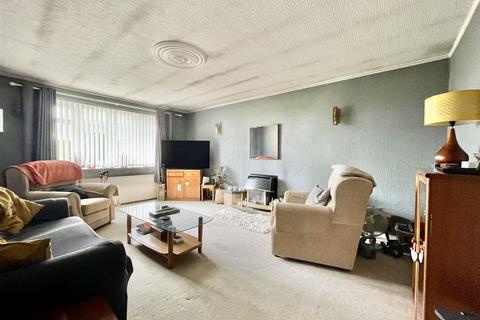 3 bedroom property for sale, Thorn Drive, Bradford BD13