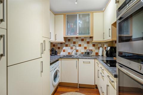 2 bedroom apartment for sale, Eliot Court, Fulford, York  YO10 4LP