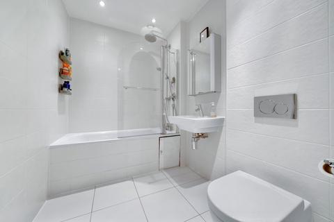 1 bedroom apartment for sale, Hoey Court, 4 Barry Blandford Way, Bow E3