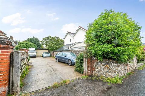 4 bedroom house for sale, The Street, East Preston,