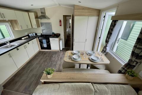 2 bedroom static caravan for sale, Stratheck Holiday Park