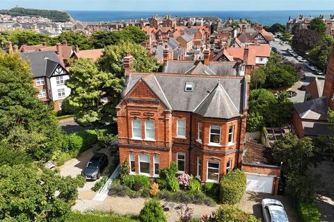 7 bedroom detached house for sale, Filey Road, Scarborough, YO11 2TU