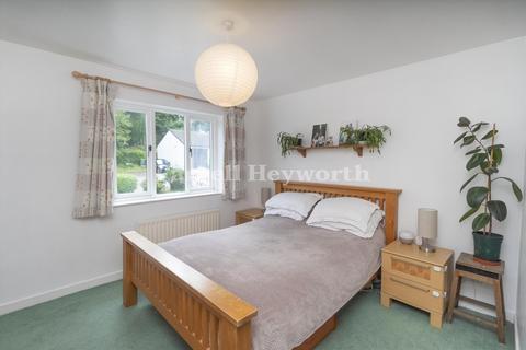 2 Glebe Close, Burton, Carnforth, LA6 1PL