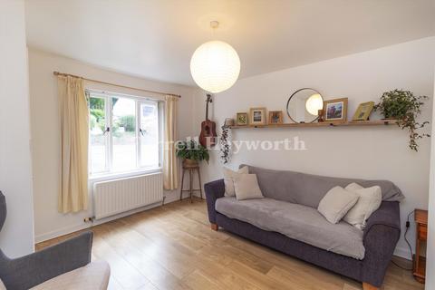 2 Glebe Close, Burton, Carnforth, LA6 1PL