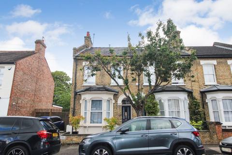 3 bedroom semi-detached house to rent, Manor Road, Enfield, EN2