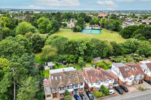 4 bedroom semi-detached house for sale, Vicarage Road, Old Moulsham