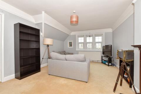 1 bedroom flat for sale, Beach Road, Westgate-On-Sea, Kent