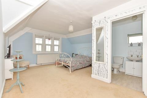 1 bedroom flat for sale, Beach Road, Westgate-On-Sea, Kent