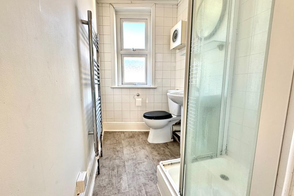 Maisonette Shower Room