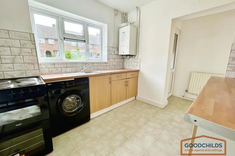 3 bedroom terraced house to rent, Fountains Road, Mossley Estate, Bloxwich, WS3