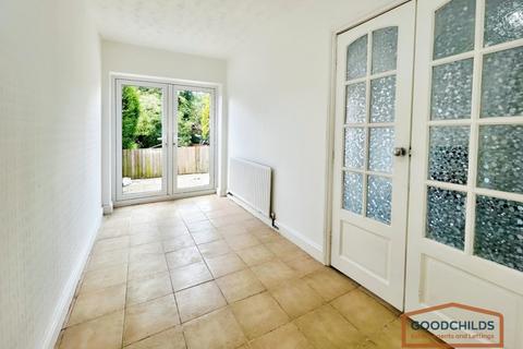 3 bedroom terraced house to rent, Fountains Road, Mossley Estate, Bloxwich, WS3