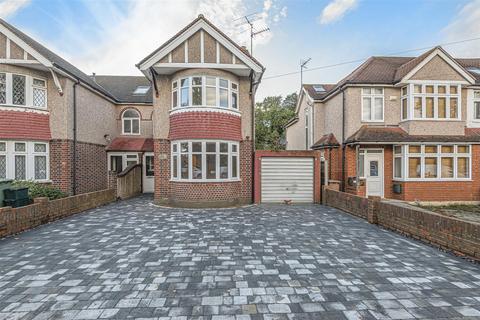 101 Rosedale Road, Epsom, KT17 2JH