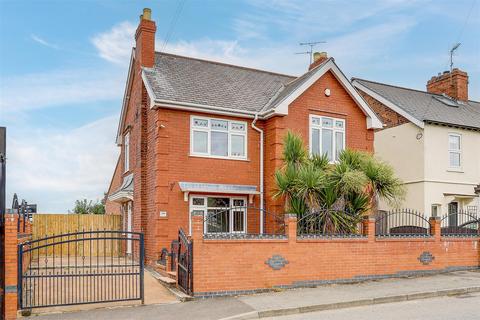 4 bedroom detached house for sale, Main Road, Kirkby-In-Ashfield NG17