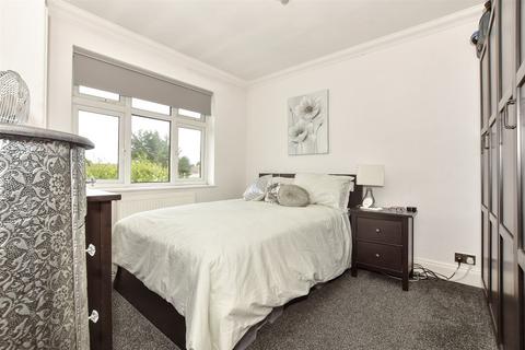 29 Wilton Drive, Romford, RM5 3TJ