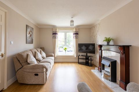 2 bedroom apartment for sale, Elsinore Close,  Fleetwood, FY7