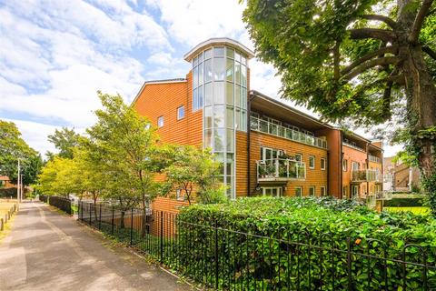 20 Clementine Walk, Woodford Green, IG8 9GT
