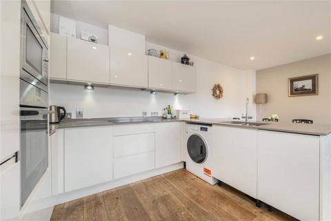 3 bedroom flat for sale, Carpenters Place, Clapham High Street, London, SW4