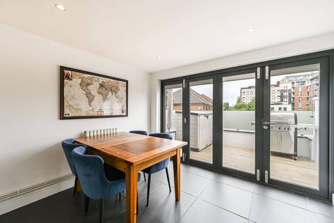 3 bedroom maisonette for sale, Foxbourne Road, Balham, London, SW17