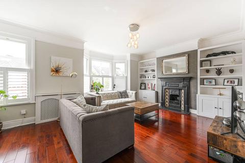 3 bedroom maisonette for sale, Foxbourne Road, Balham, London, SW17