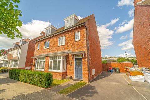 3 bedroom semi-detached house for sale, Loftus Avenue, Newport, NP19