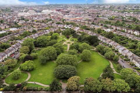 2 bedroom maisonette for sale, Trinity Road, Wimbledon SW19