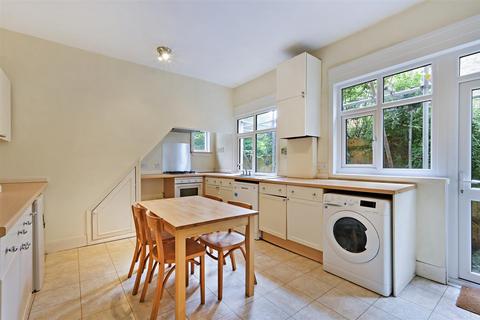 2 bedroom maisonette for sale, Trinity Road, Wimbledon SW19