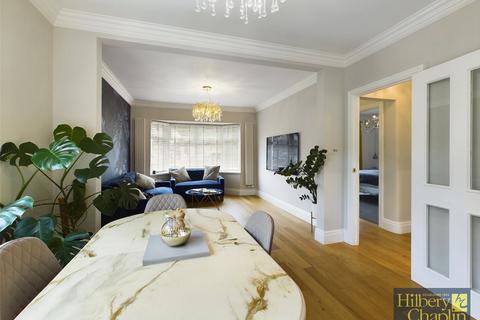 3 Archer Road, Basildon, SS15 6DT