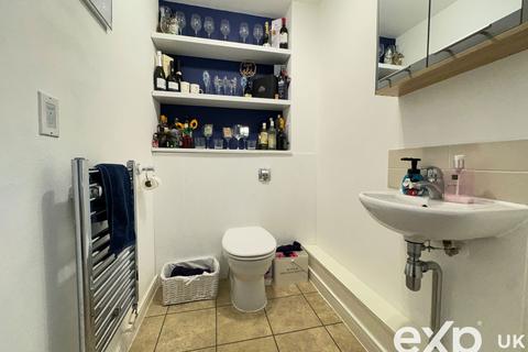 15 Crossfield Walk, Snodland, ME6 5SE