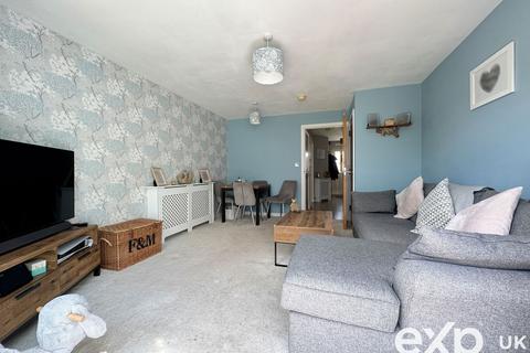 15 Crossfield Walk, Snodland, ME6 5SE
