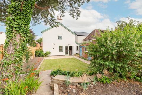 3 bedroom detached house for sale, North Road, Ormesby