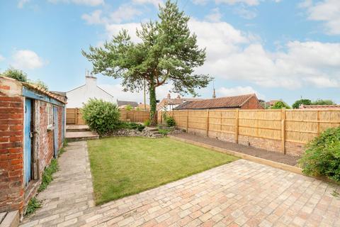 3 bedroom detached house for sale, North Road, Ormesby