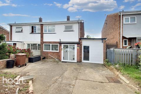 192 Avery Way, Allhallows, Rochester, ME3 9QJ