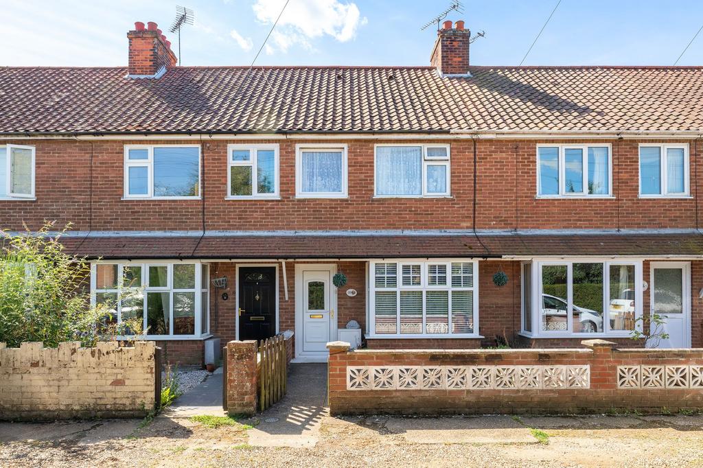 Beatrice Avenue, Dereham 3 bed terraced house - £190,000