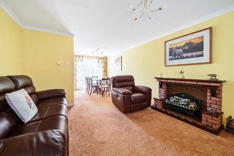 3 bedroom semi-detached house for sale, Widgeon Court, Fareham PO16