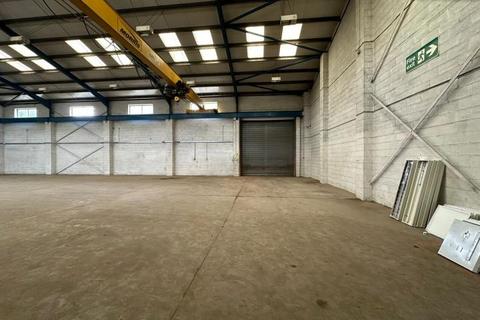 Industrial unit to rent, Ruston Road, Grantham Business Park, Grantham, Lincolnshire, NG31