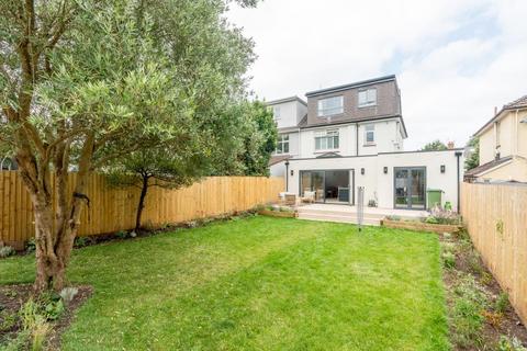 5 bedroom semi-detached house to rent, Falcondale Road, Bristol BS9