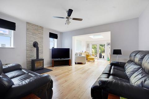 13 Beatty Road, Rochester, ME1 2TG