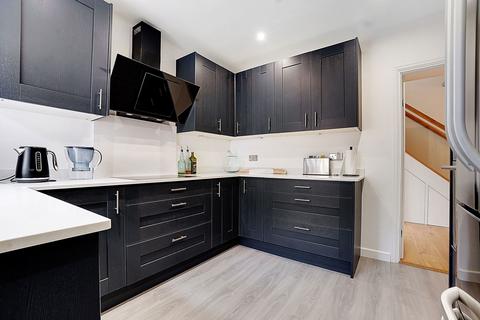 13 Beatty Road, Rochester, ME1 2TG