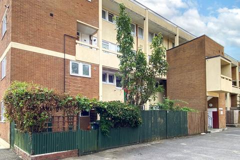 3 bedroom maisonette for sale, Haseley End, Forest Hill, London, SE23