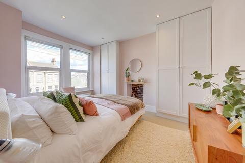 86a Elsinore Road, London, SE23 2SN