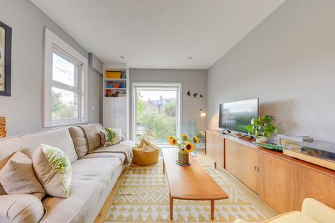 86a Elsinore Road, London, SE23 2SN